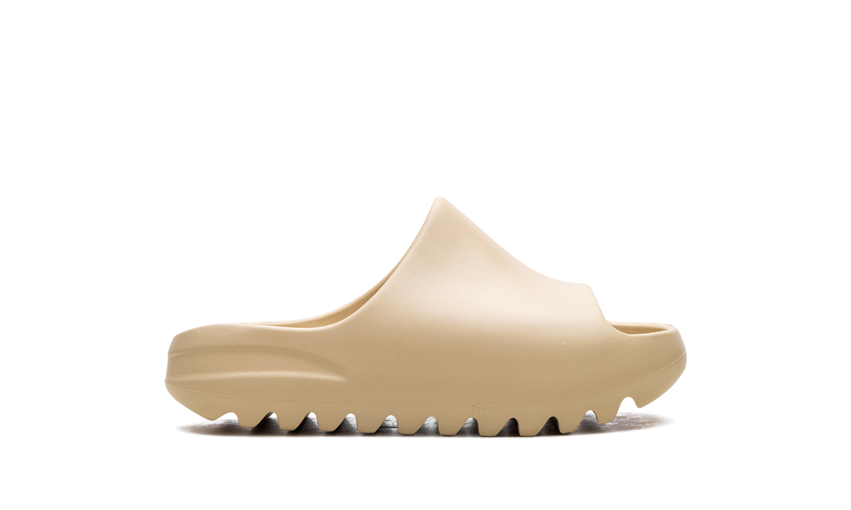 Yeezy Slide Kids "Desert Sand" FW6346