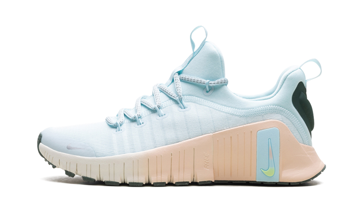 Free Metcon 6 Premium WMNS "Glacier Blue Washed Coral Vintage Green Metallic Silver" HV5228 474