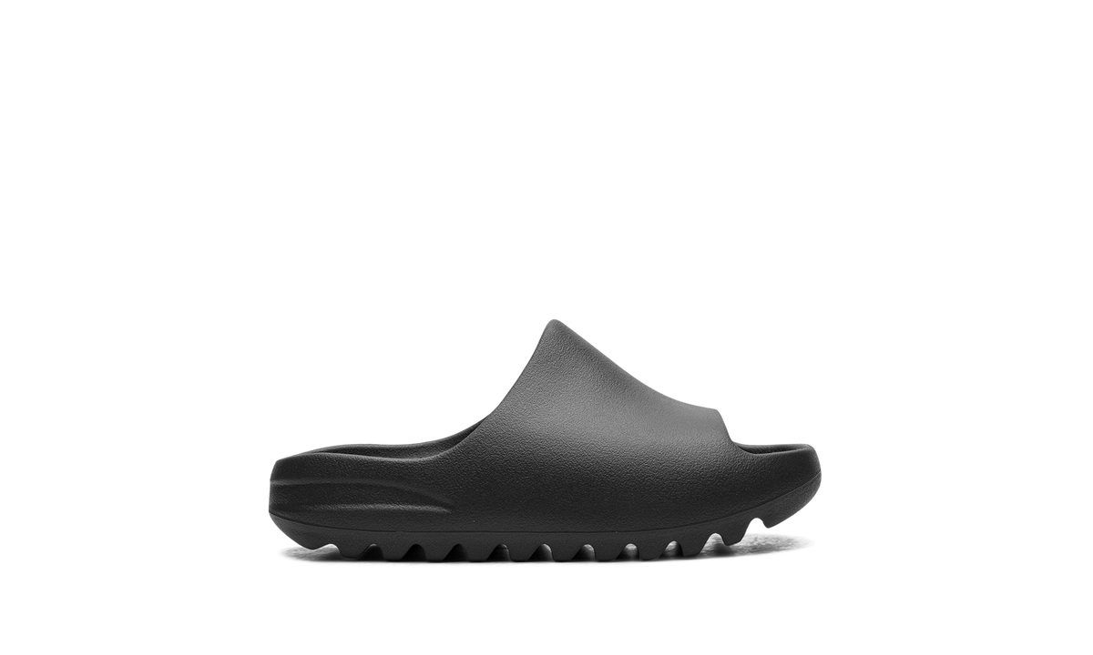 Yeezy Slide Kids "Dark Onyx" ID5104