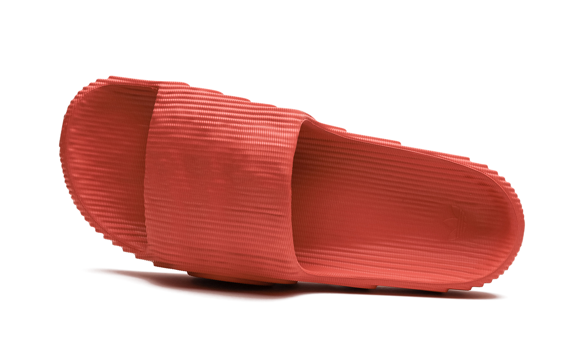 Adilette 22 "Preloved Red" HQ4671