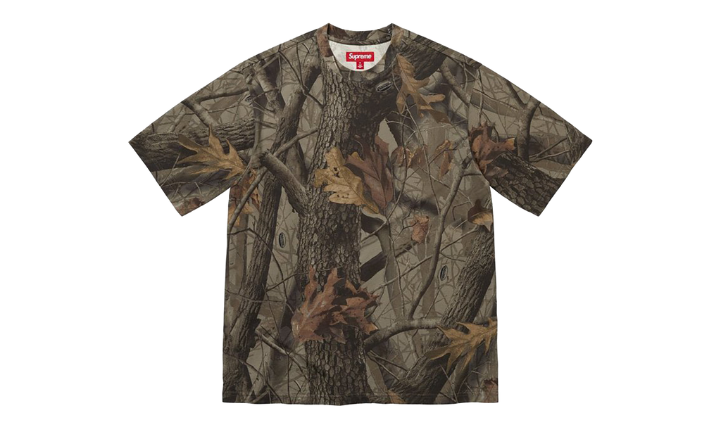 Rhinestone Script S/S Top "SS26 - Realtree Hardwoods Camo" SU27915