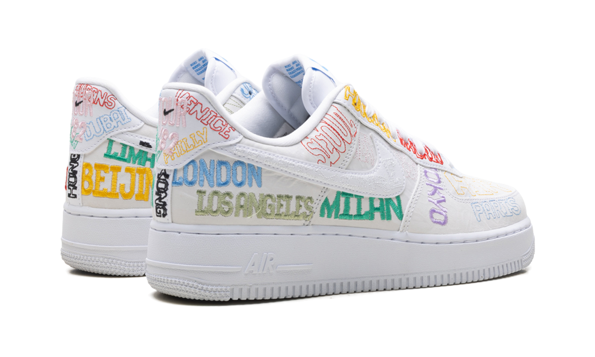 Air Force 1 Low "World Tour White" II1549 100