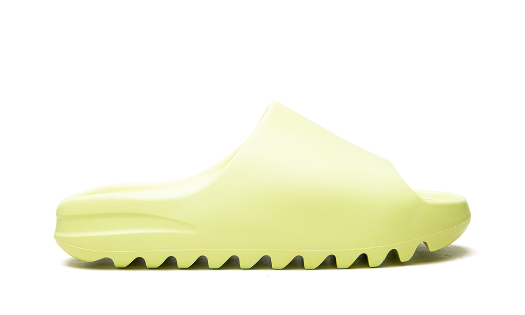 Yeezy Slide "Glow" GX6138