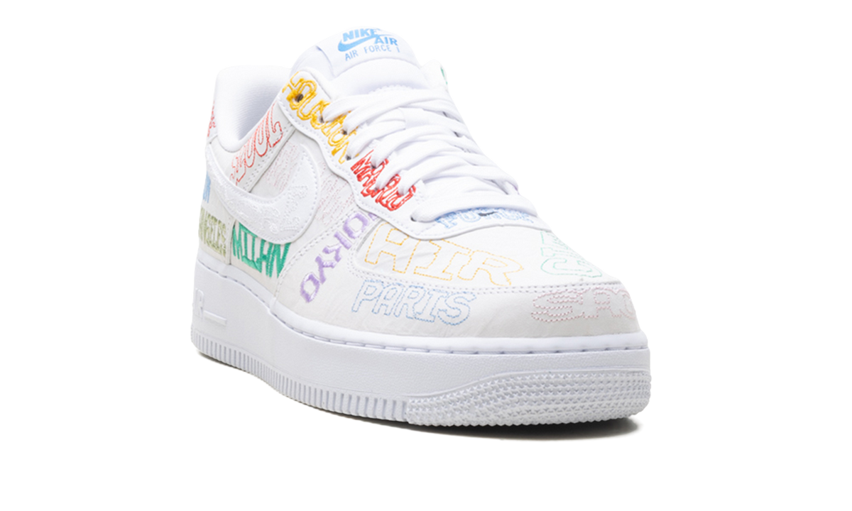 Air Force 1 Low "World Tour White" II1549 100