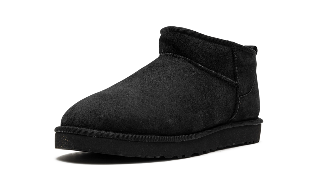 Classic Ultra Mini Boot "Black" 1137391 BLK