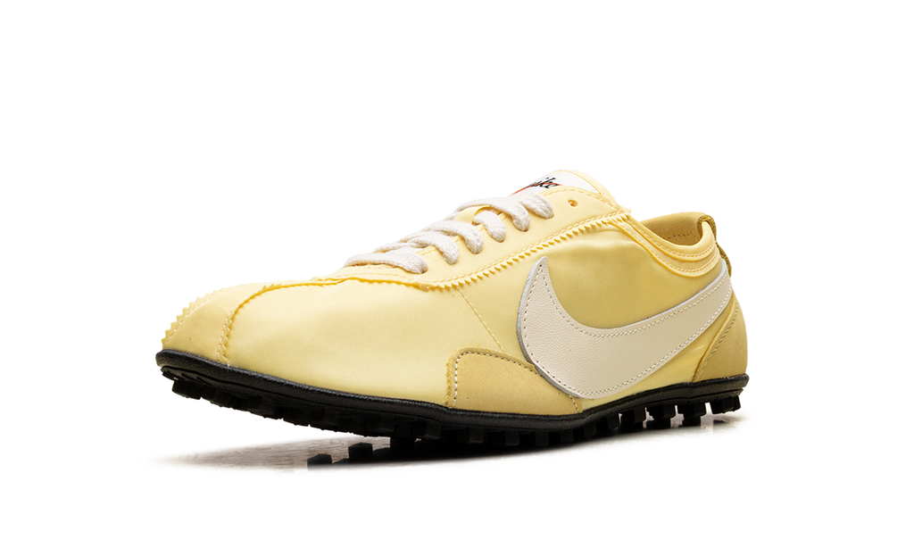 Moon Shoe "Soft Yellow" IW0955 700