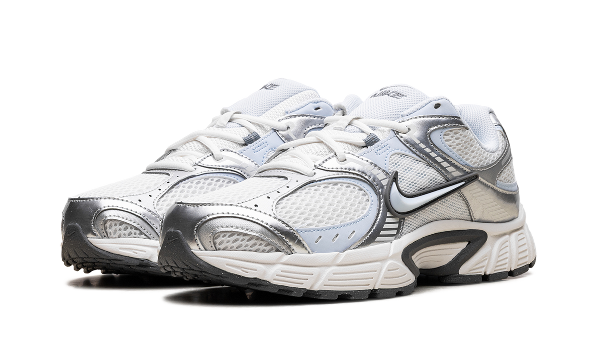 V5 RNR WMNS "Summit White Blue Tint Photon Dust Smoke Grey" HQ7901 103