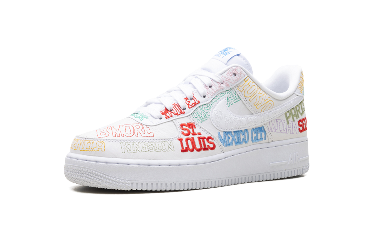 Air Force 1 Low "World Tour White" II1549 100