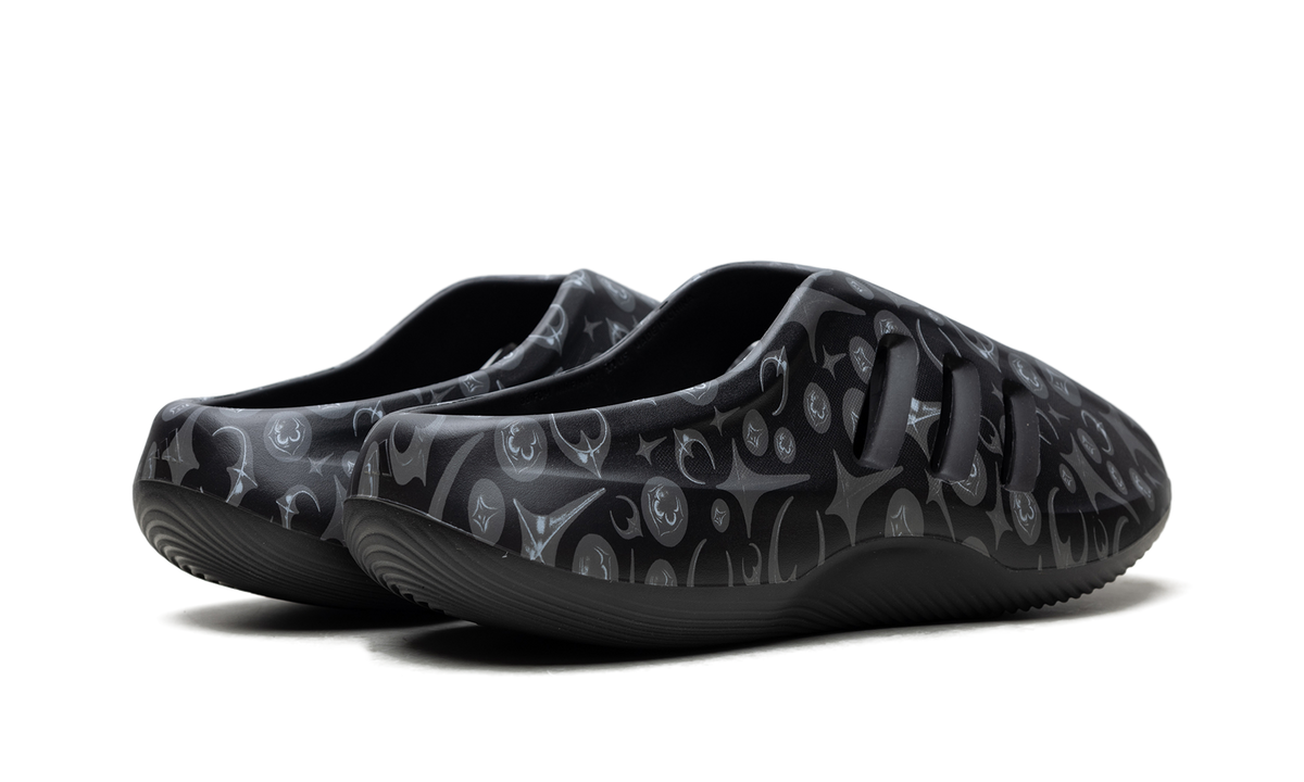 adiFOM IIInfinity Mule "Thug Club Core Black" KI0825