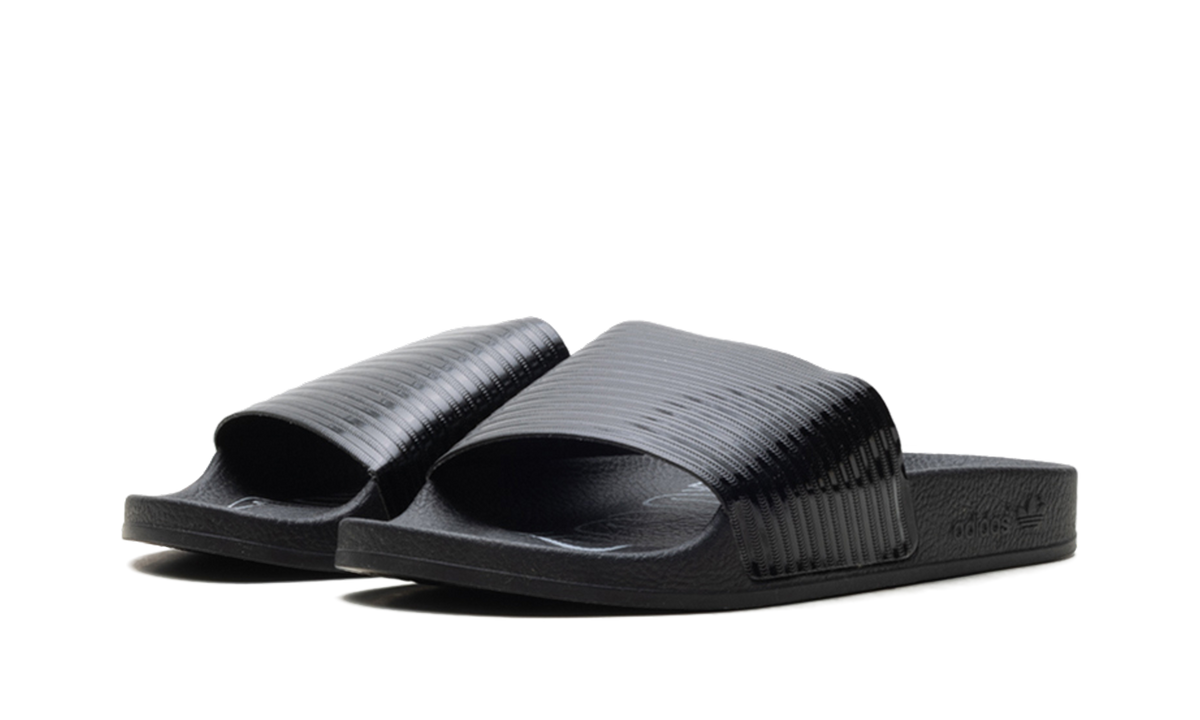 Adilette Slides WMNS "Black" F33934